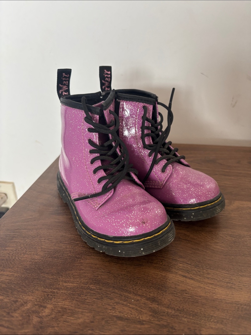 Dr. Martens pink glitter toddler boots - Picture 1 of 3